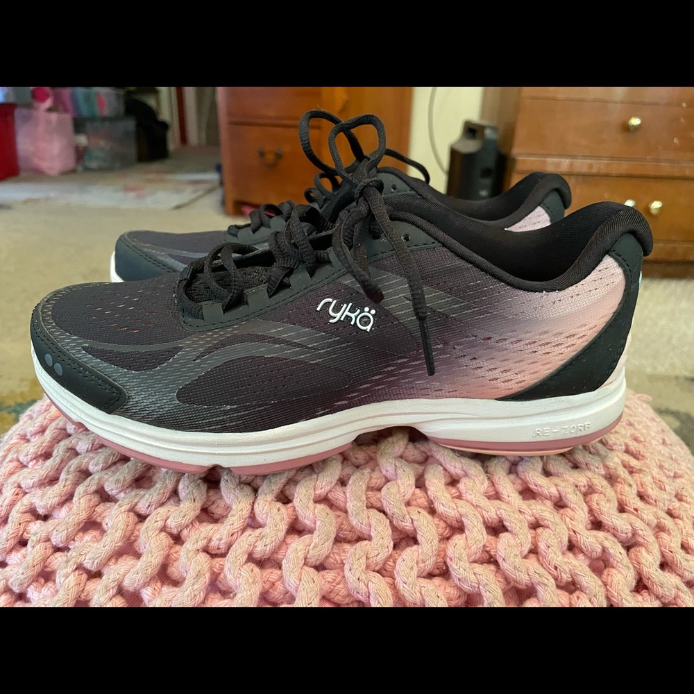 COPY - BNWOT Ryka Black/pink/white ball Trainers!